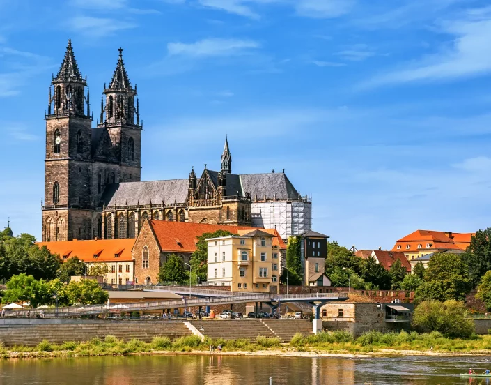 Magdeburger Dom und Elbe